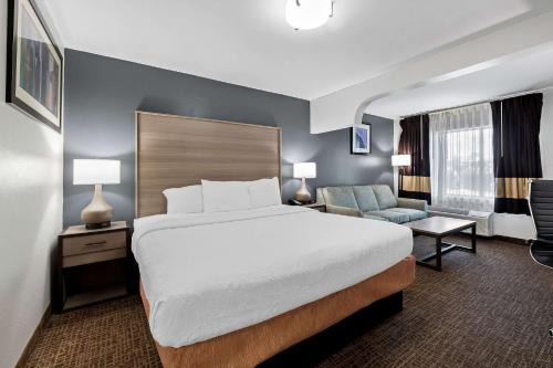 Quality Inn & Suites Fayetteville I-95