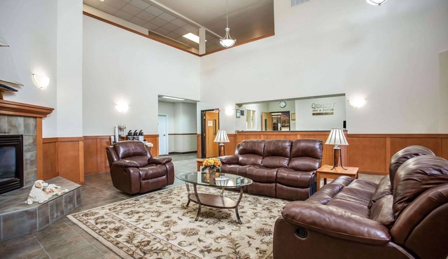 Quality Inn & Suites Federal Way - Seattle