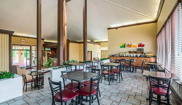 Quality Inn & Suites Frostburg - Cumberland