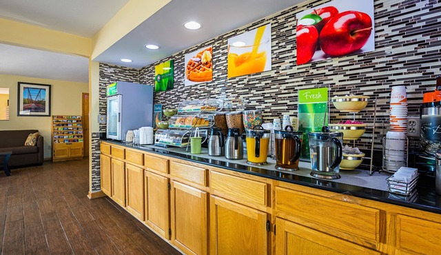 Quality Inn & Suites Greensburg I-74