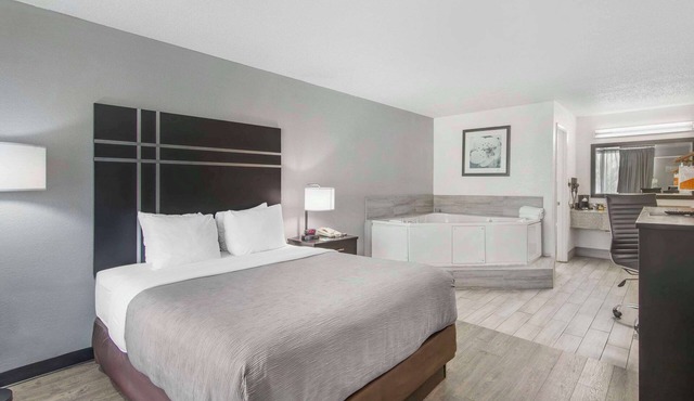 Quality Inn & Suites Hardeeville - Savannah North
