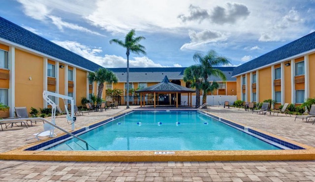 Quality Inn & Suites Heritage Park