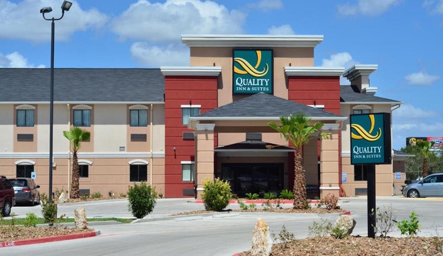 Quality Inn & Suites Kenedy - Karnes City