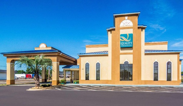 Quality Inn & Suites Lake City
