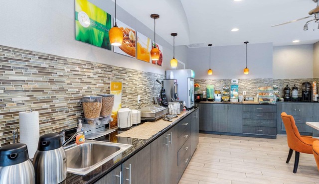 Quality Inn & Suites Lexington