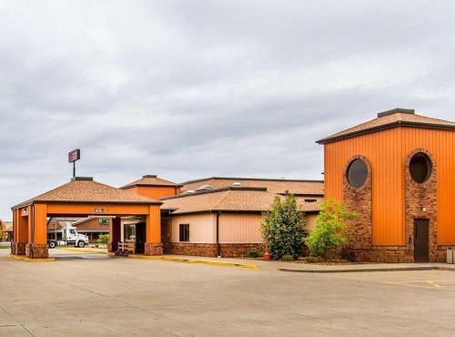 Quality Inn & Suites Marion