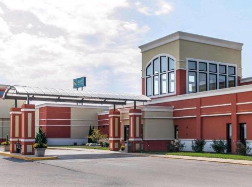 Quality Inn & Suites Mattoon South