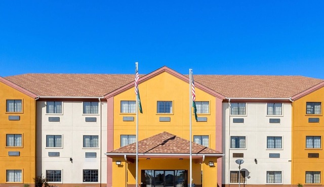 Quality Inn & Suites McAlester on Hwy 69