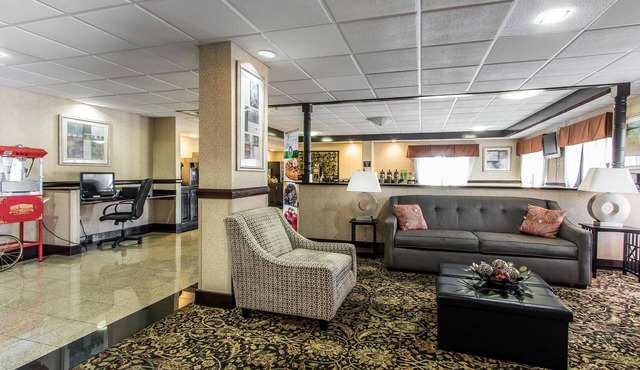 Quality Inn & Suites Memphis East