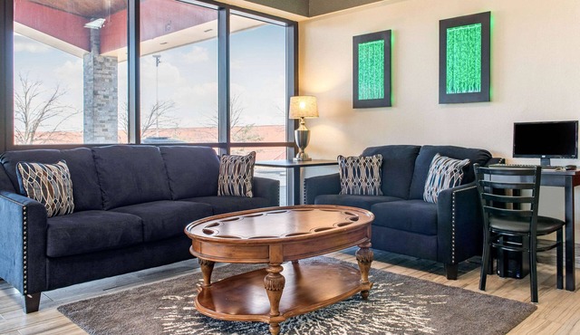 Quality Inn & Suites Miamisburg - Dayton South