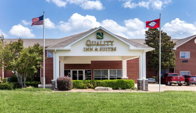 Quality Inn & Suites Mountain Home North