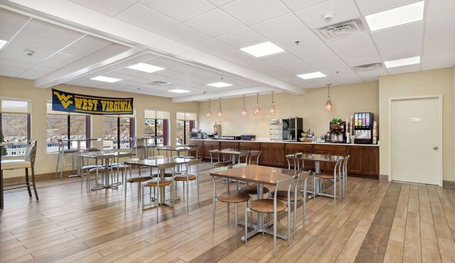 Quality Inn & Suites Morgantown - University Area