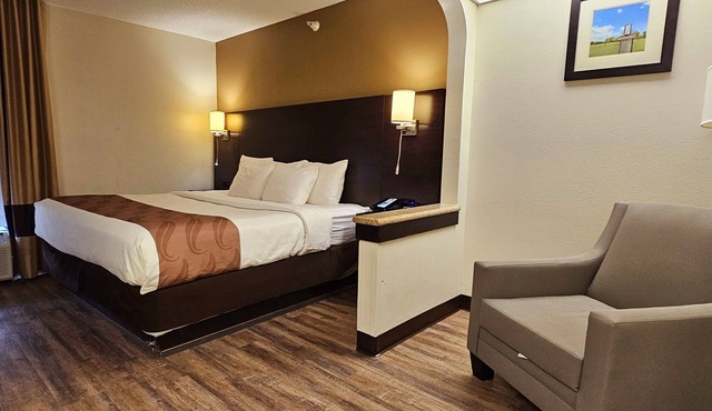 Quality Inn & Suites near St. Louis and I-255