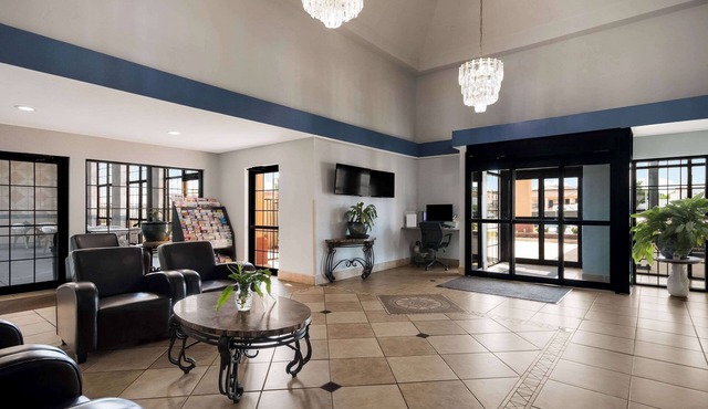 Quality Inn & Suites Oklahoma City North