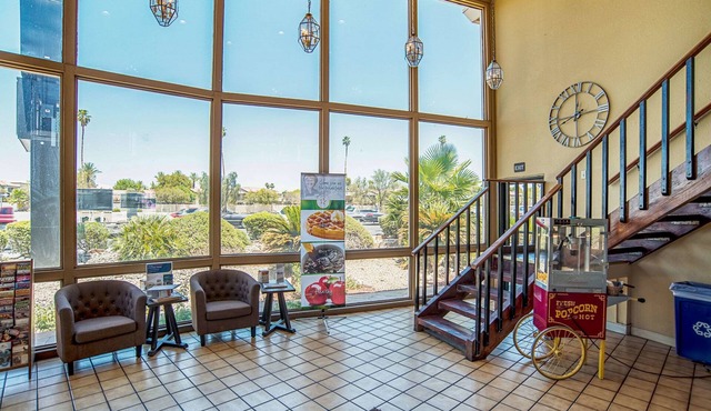 Quality Inn & Suites Phoenix NW - Sun City