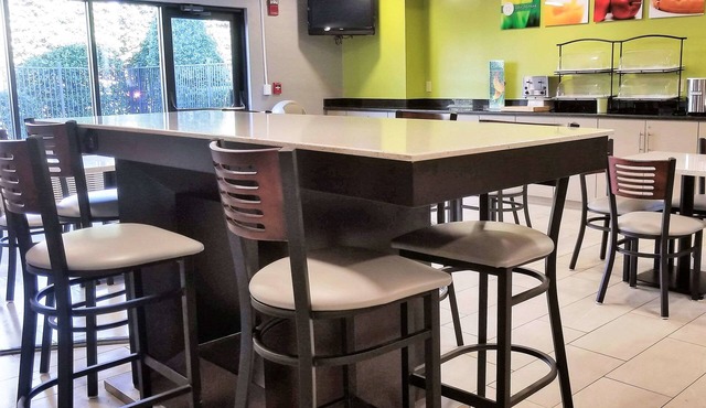 Quality Inn & Suites Raleigh North