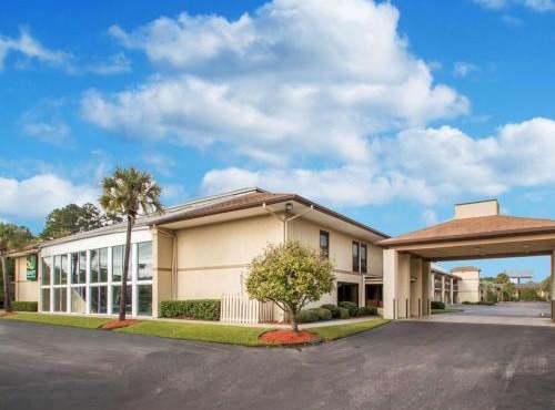 Quality Inn & Suites Ridgeland