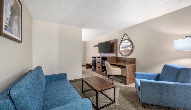 Quality Inn & Suites Rockport - Owensboro North (GOLD AWARD WINNER)