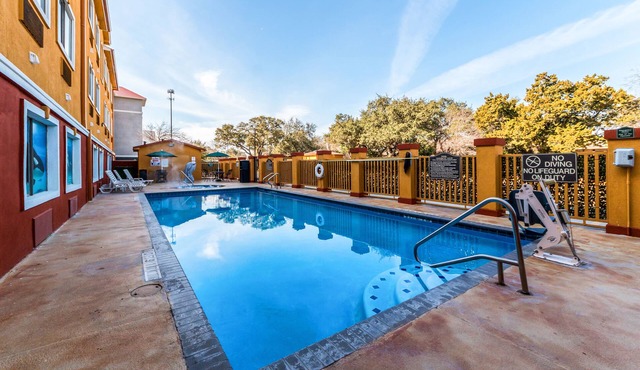 Quality Inn & Suites SeaWorld North