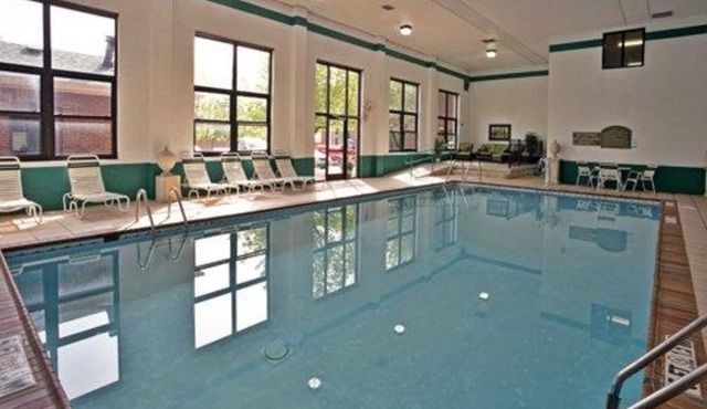 Quality Inn & Suites Somerset Downtown