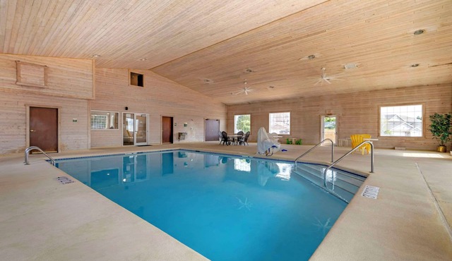 Quality Inn & Suites Stoughton - Madison South