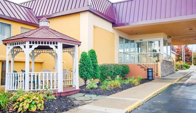 Quality Inn & Suites Syracuse Fairgrounds