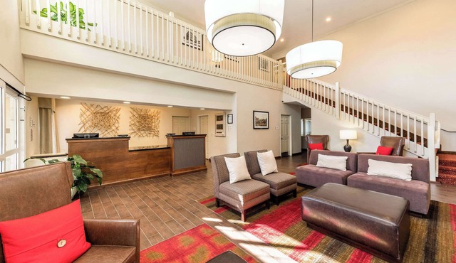 Quality Inn & Suites University Fort Collins