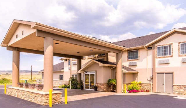 Quality Inn & Suites University