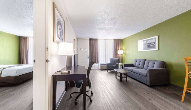 Quality Inn & Suites Vandalia near I-70 and Hwy 51