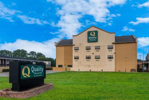 Quality Inn & Suites Waco North