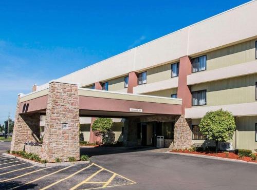 Quality Inn & Suites Warren - Detroit