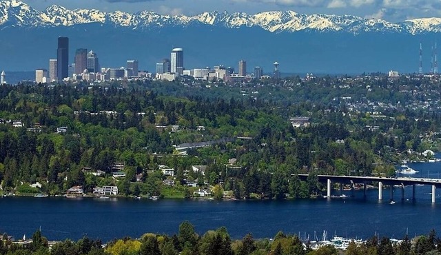 Quality Luxury Apartment With Killer View & Double Studio