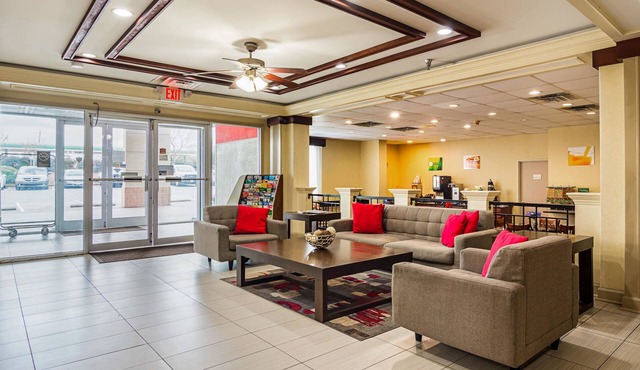 Quality Suites Atlanta Airport East