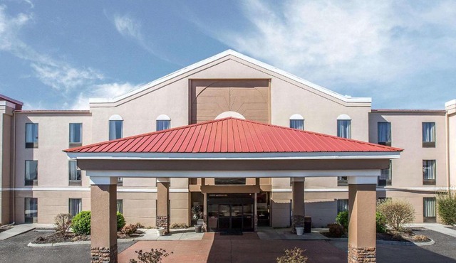 Quality Suites Morristown West