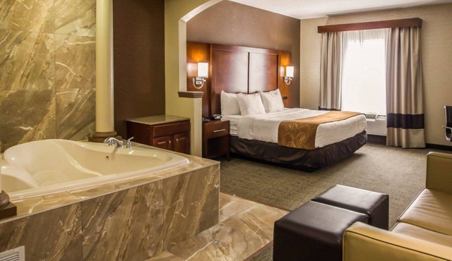 Quality Suites NYC Gateway