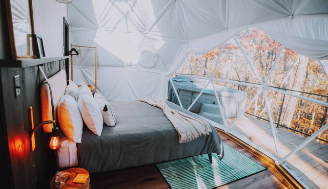 Quapaw Geodesic Dome at Starlight Haven Resort