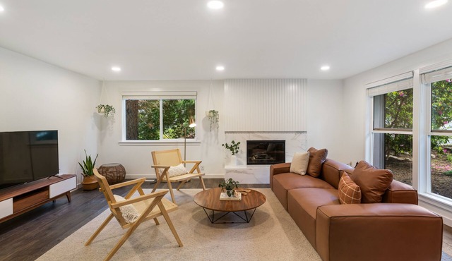 Quarter Acre Wood - Easy access to Mt. Rainier