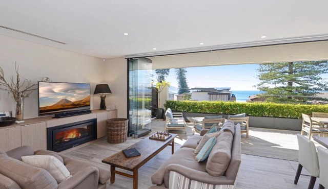 Quarterdeck 1 - Luxury Apartment Suits 2 Families