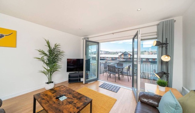 Quayside Apartment - Central Location