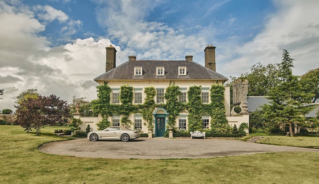 Queen Anne Manor - Luxury Cottages