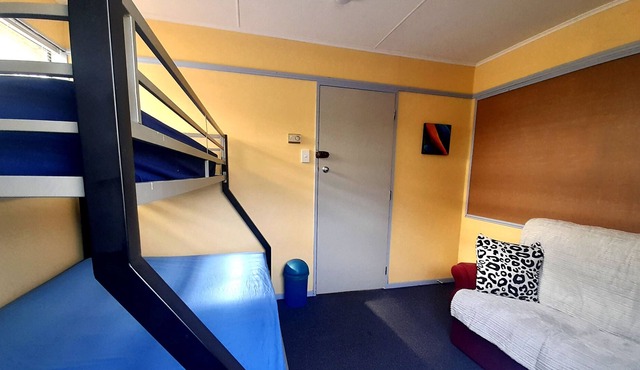 Queen Bunk Room Right Next to the Hump Ridge Track