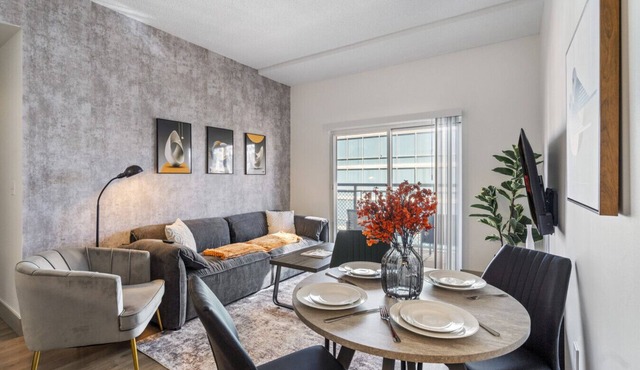 Queen City Retreat | Parking, Views, Near Stadium