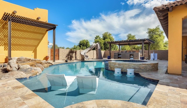 Queen Creek Oasis W/Pool Spa Billiards 3+ Bedrooms