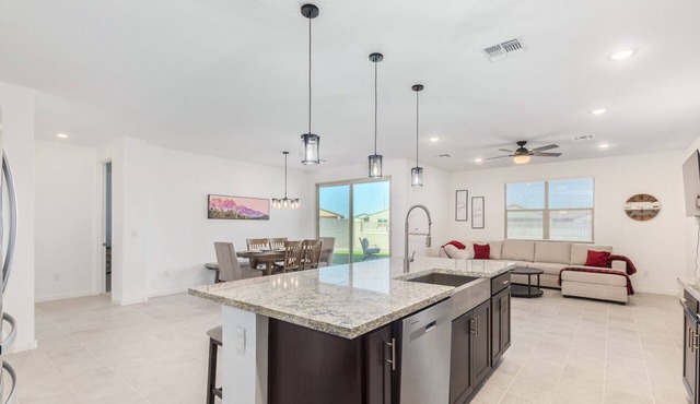 Queen Creek Putting Green & More
