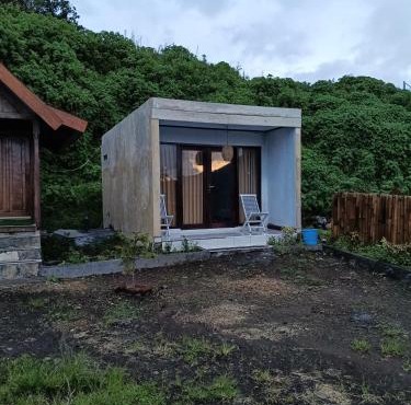 Queen Rinjani Stay & Café