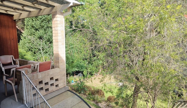 Queen Room in Spacious and Peaceful House with Garden (Shared accomodation)