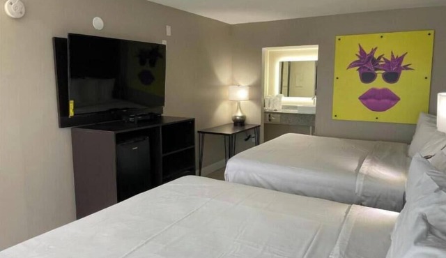 Queen Room
