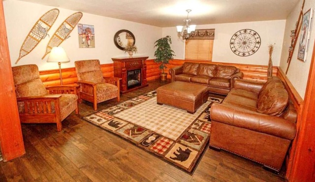 Queen Room with Recliner at FairBridge Inn & Suites Sandpoint