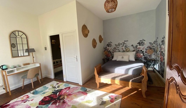 Queen-Superior-Wet room-Park view