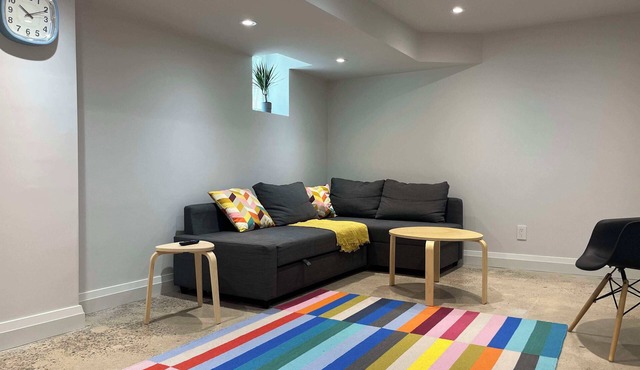 Queen Street West 1BdR Apt - Ossington - Trinity Bellwoods